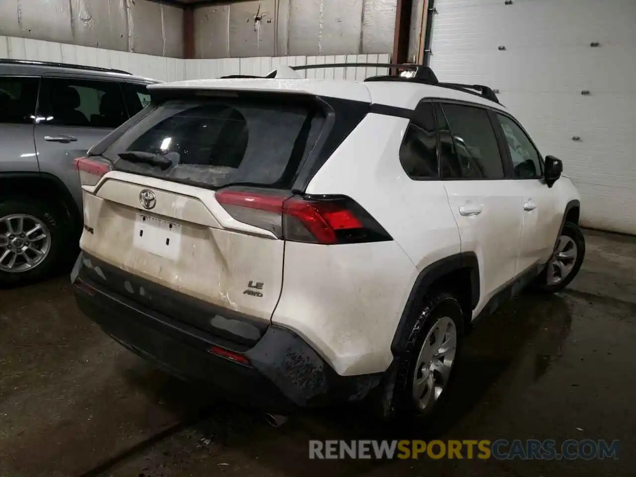 4 Photograph of a damaged car 2T3F1RFV0MC225391 TOYOTA RAV4 2021