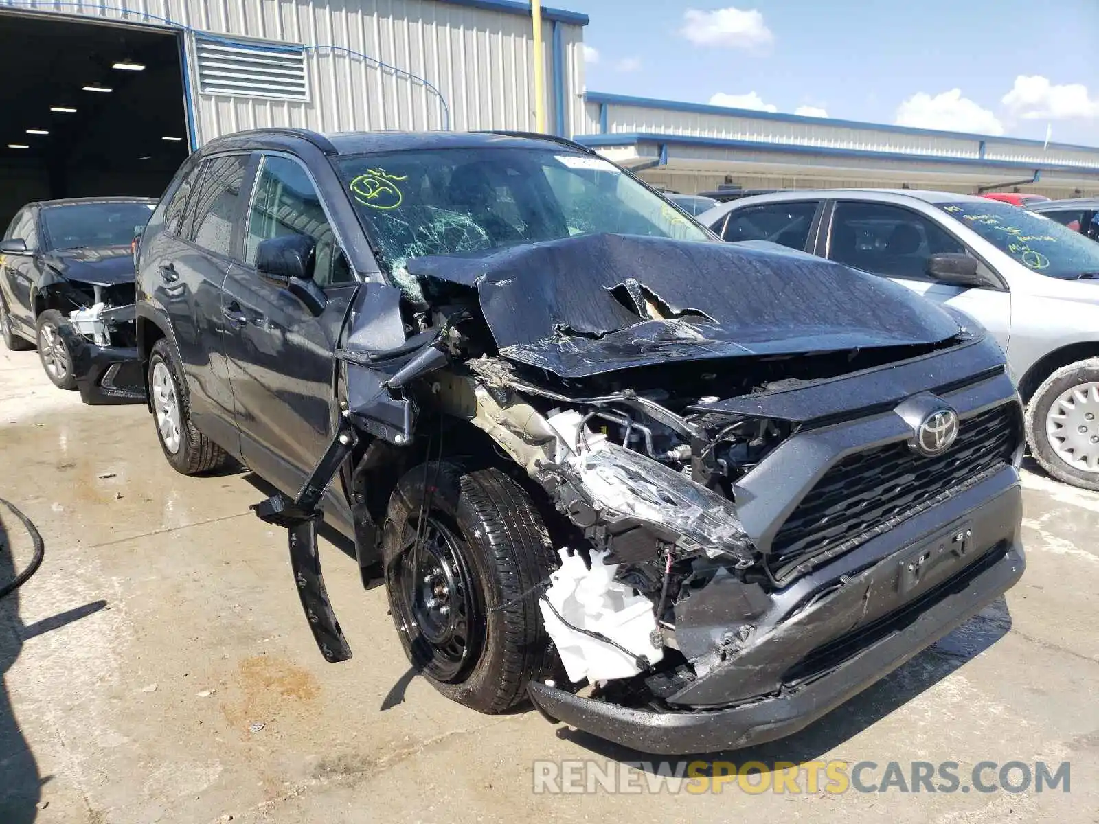 1 Photograph of a damaged car 2T3F1RFV0MW146429 TOYOTA RAV4 2021