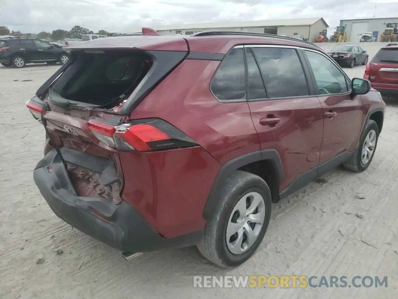 4 Photograph of a damaged car 2T3F1RFV0MW185585 TOYOTA RAV4 2021