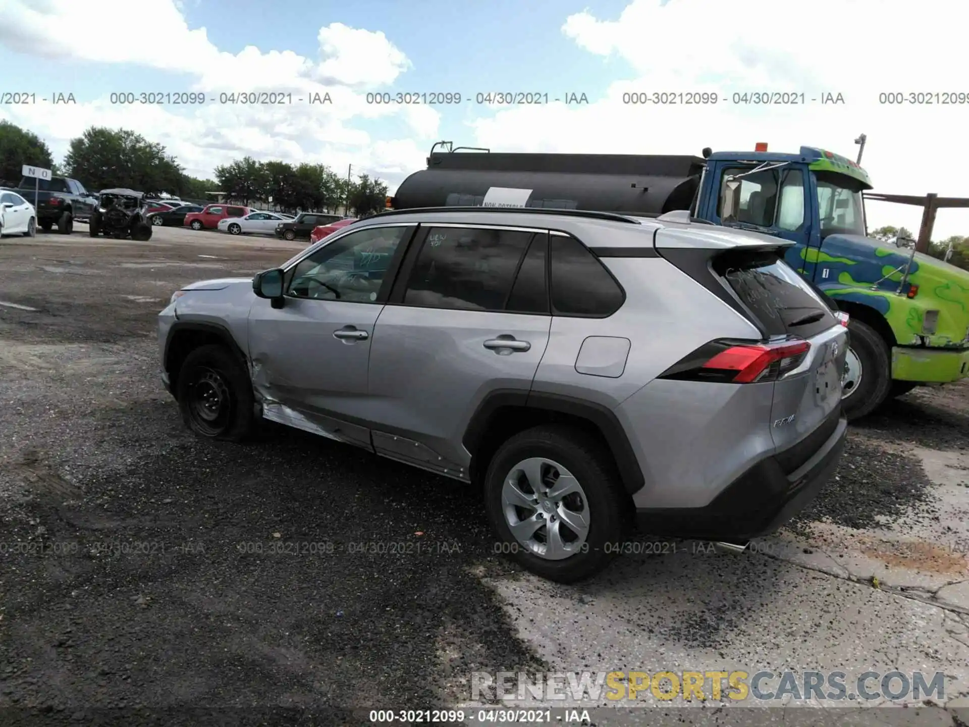 3 Фотография поврежденного автомобиля 2T3F1RFV0MW186123 TOYOTA RAV4 2021