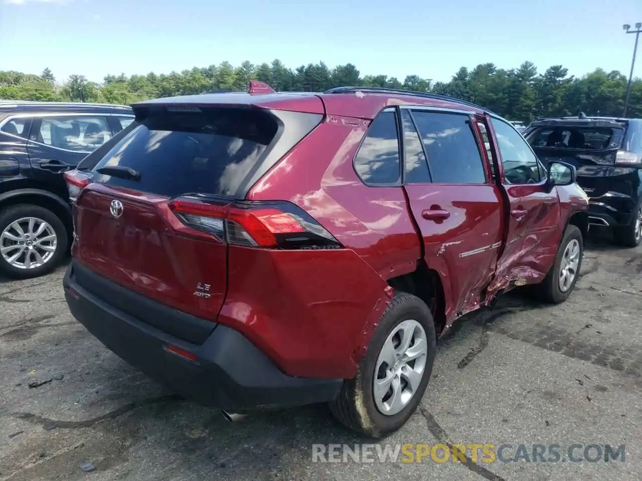 4 Photograph of a damaged car 2T3F1RFV0MW190107 TOYOTA RAV4 2021