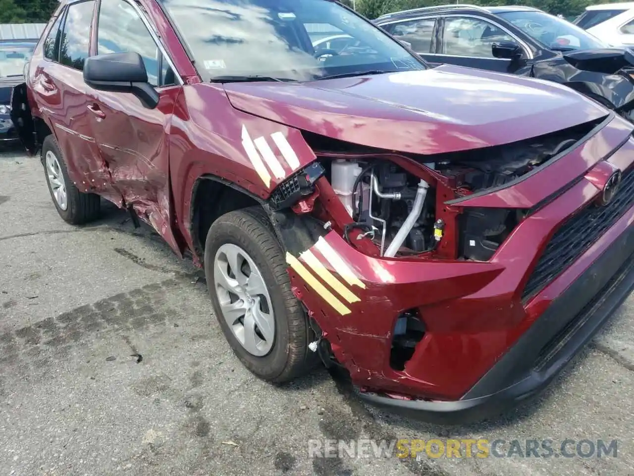 9 Photograph of a damaged car 2T3F1RFV0MW190107 TOYOTA RAV4 2021