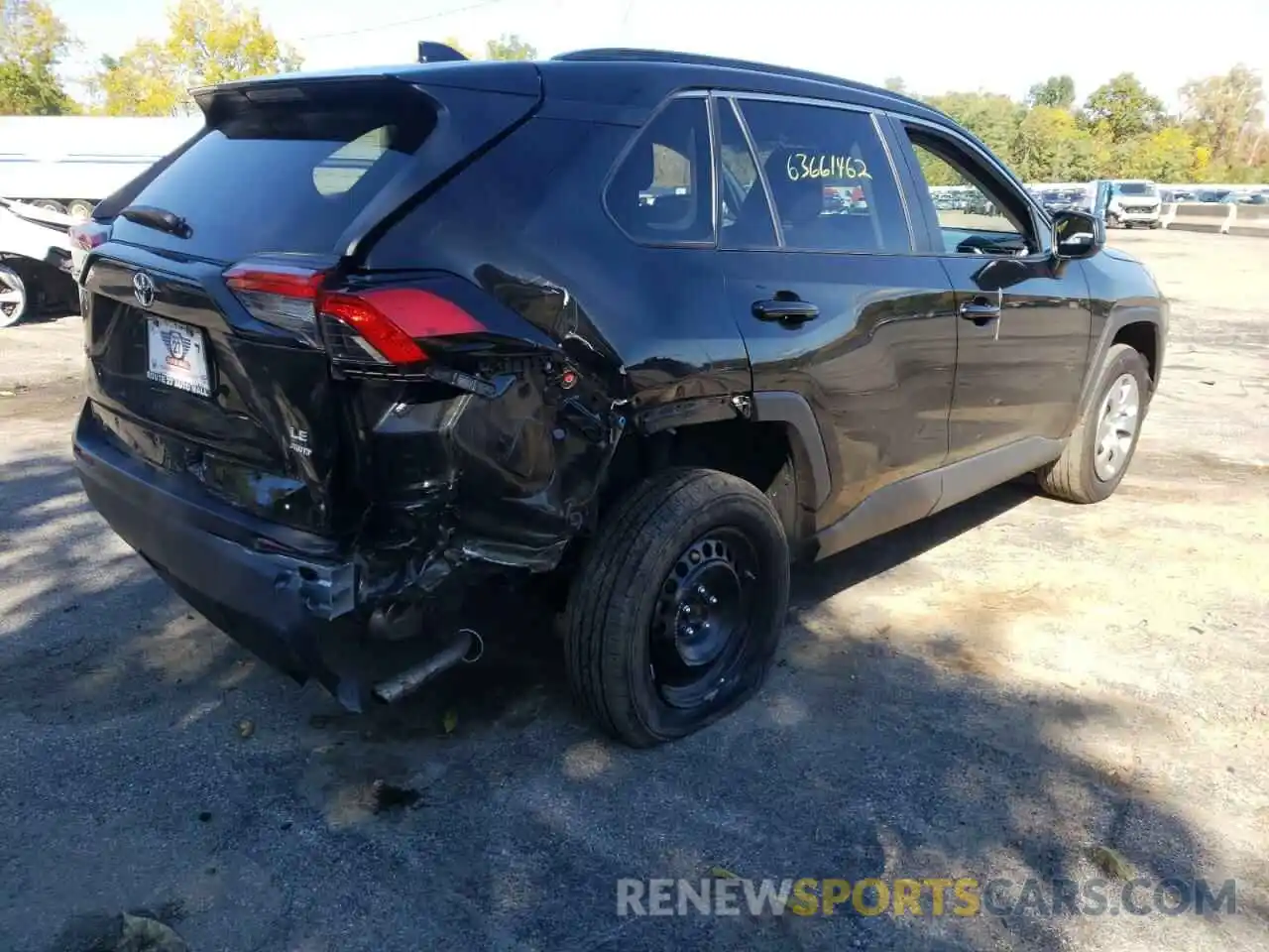 4 Photograph of a damaged car 2T3F1RFV0MW195792 TOYOTA RAV4 2021