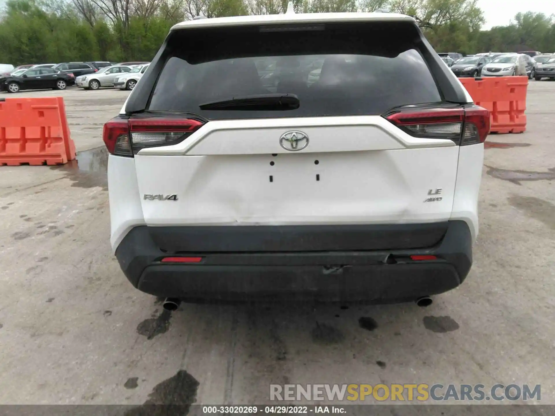 6 Photograph of a damaged car 2T3F1RFV0MW207648 TOYOTA RAV4 2021