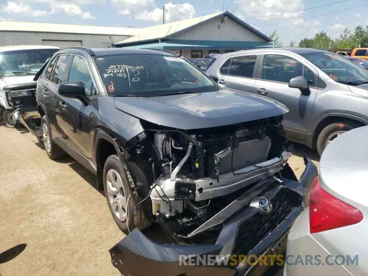 1 Photograph of a damaged car 2T3F1RFV1MC173558 TOYOTA RAV4 2021