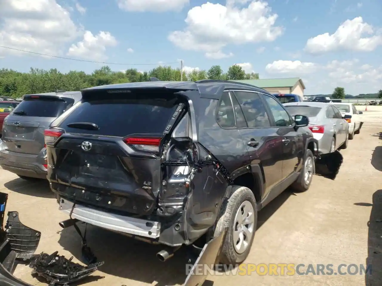 4 Photograph of a damaged car 2T3F1RFV1MC173558 TOYOTA RAV4 2021