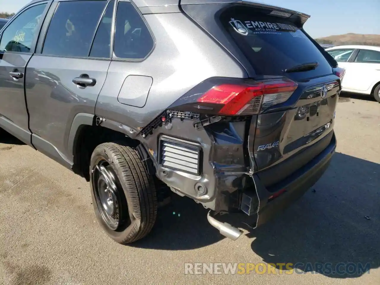 9 Photograph of a damaged car 2T3F1RFV1MC191378 TOYOTA RAV4 2021