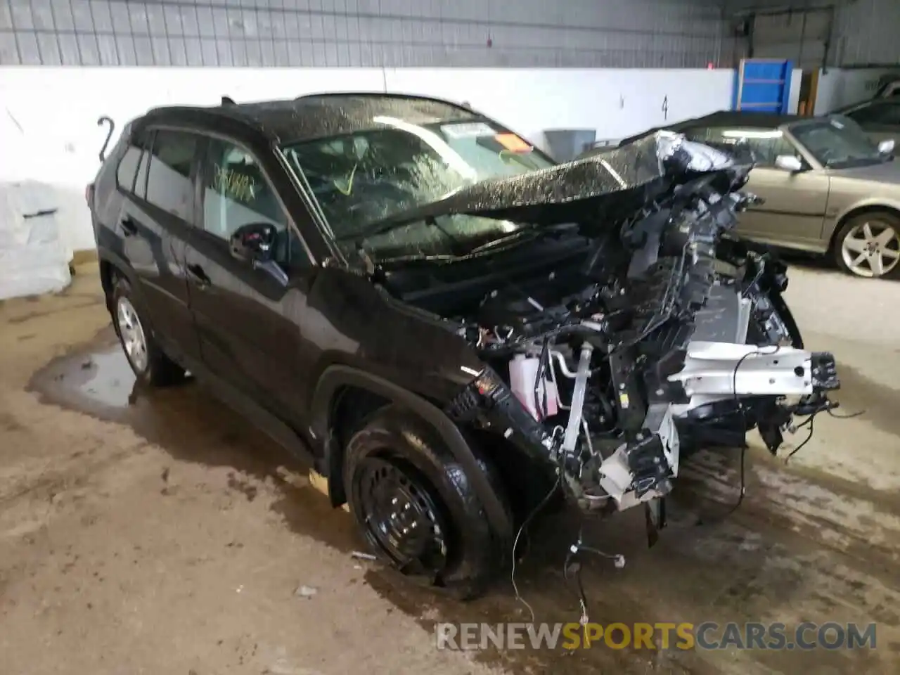 1 Photograph of a damaged car 2T3F1RFV1MC235587 TOYOTA RAV4 2021