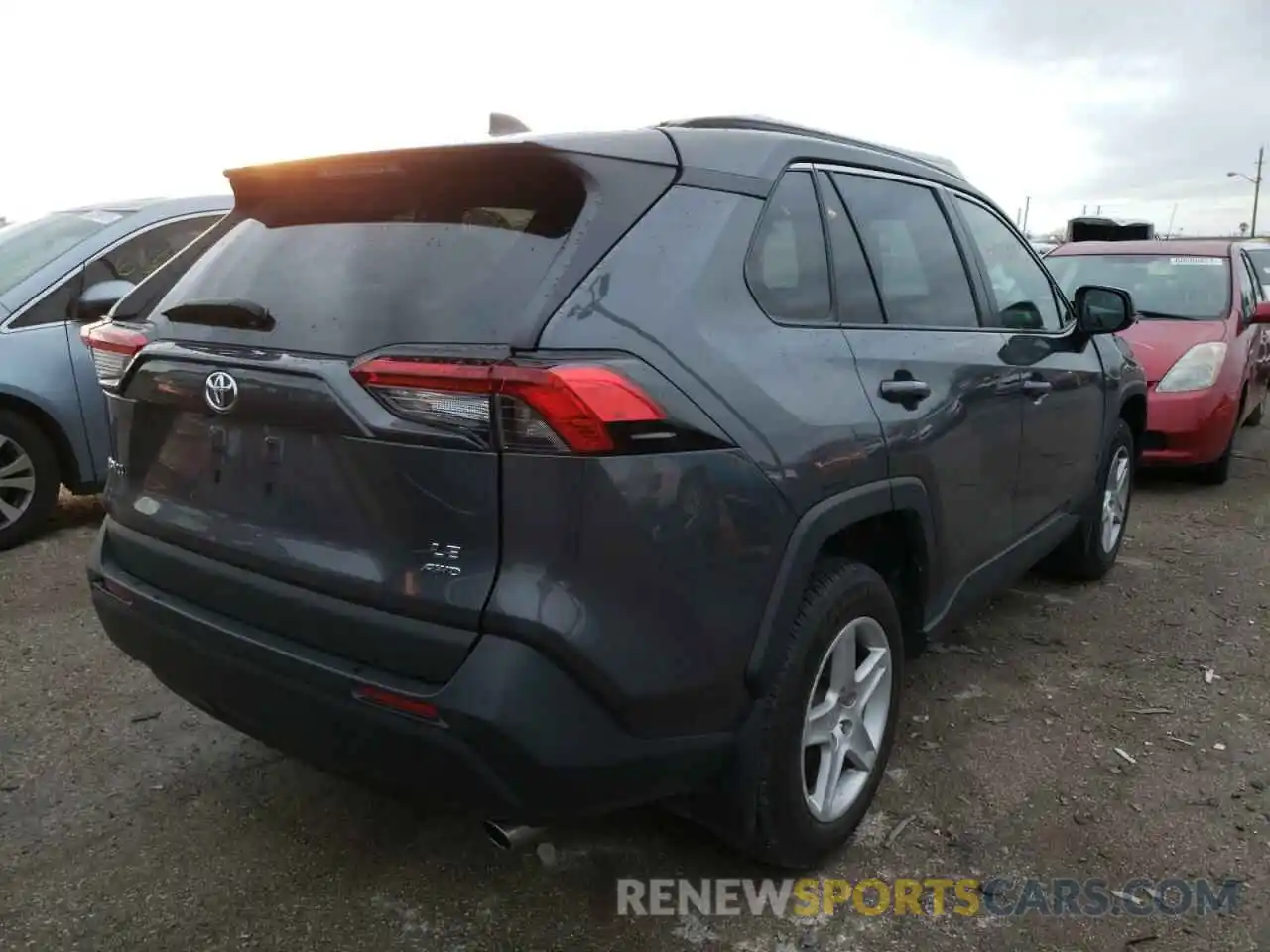 4 Photograph of a damaged car 2T3F1RFV1MW156483 TOYOTA RAV4 2021