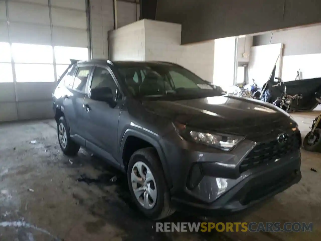 1 Photograph of a damaged car 2T3F1RFV1MW192397 TOYOTA RAV4 2021