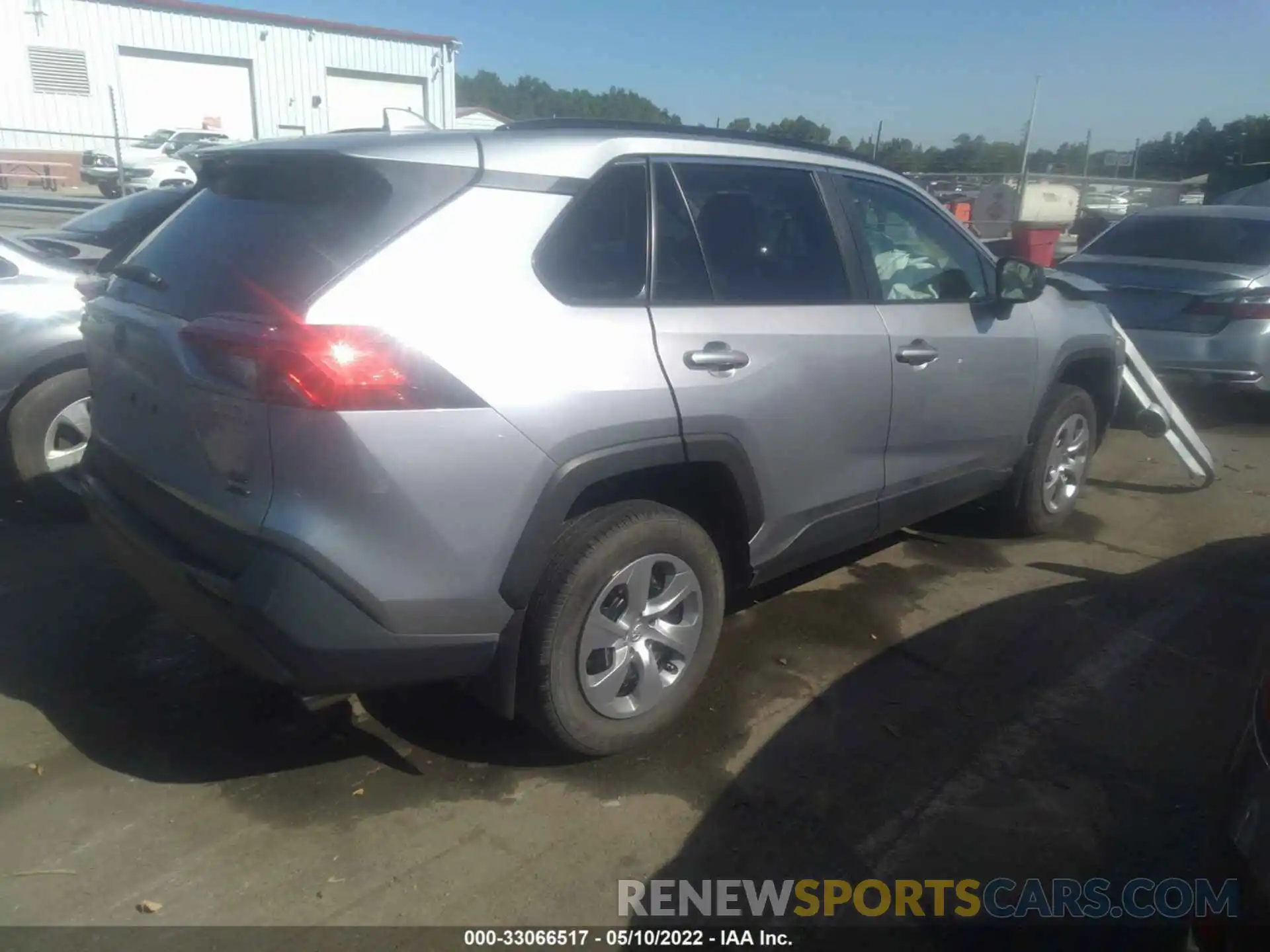 4 Фотография поврежденного автомобиля 2T3F1RFV2MC151472 TOYOTA RAV4 2021