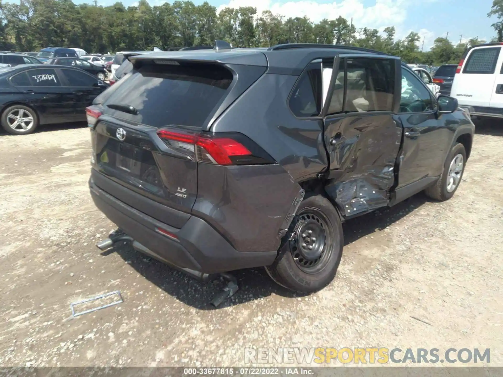 4 Photograph of a damaged car 2T3F1RFV2MC161323 TOYOTA RAV4 2021