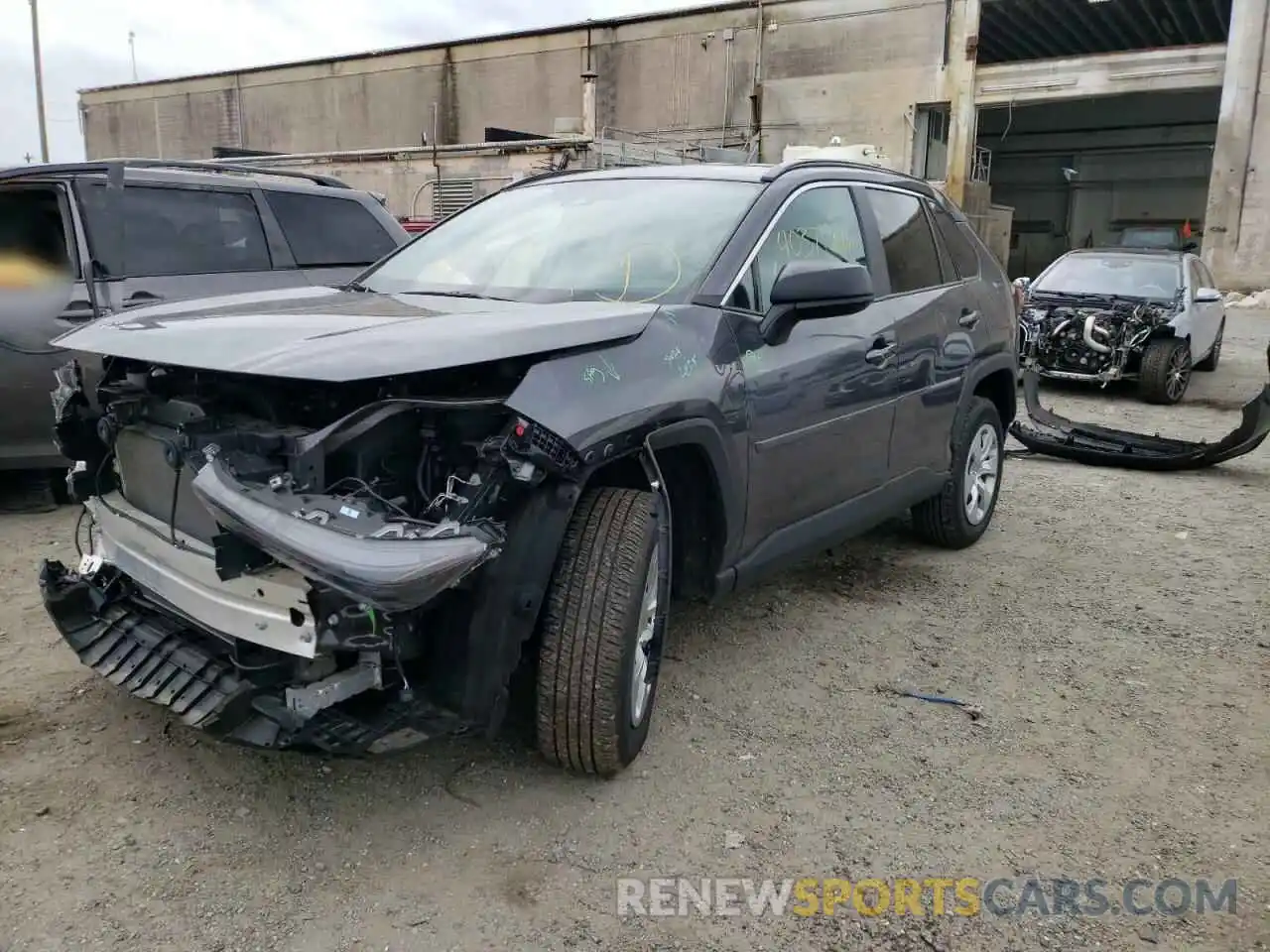 2 Photograph of a damaged car 2T3F1RFV2MC163590 TOYOTA RAV4 2021