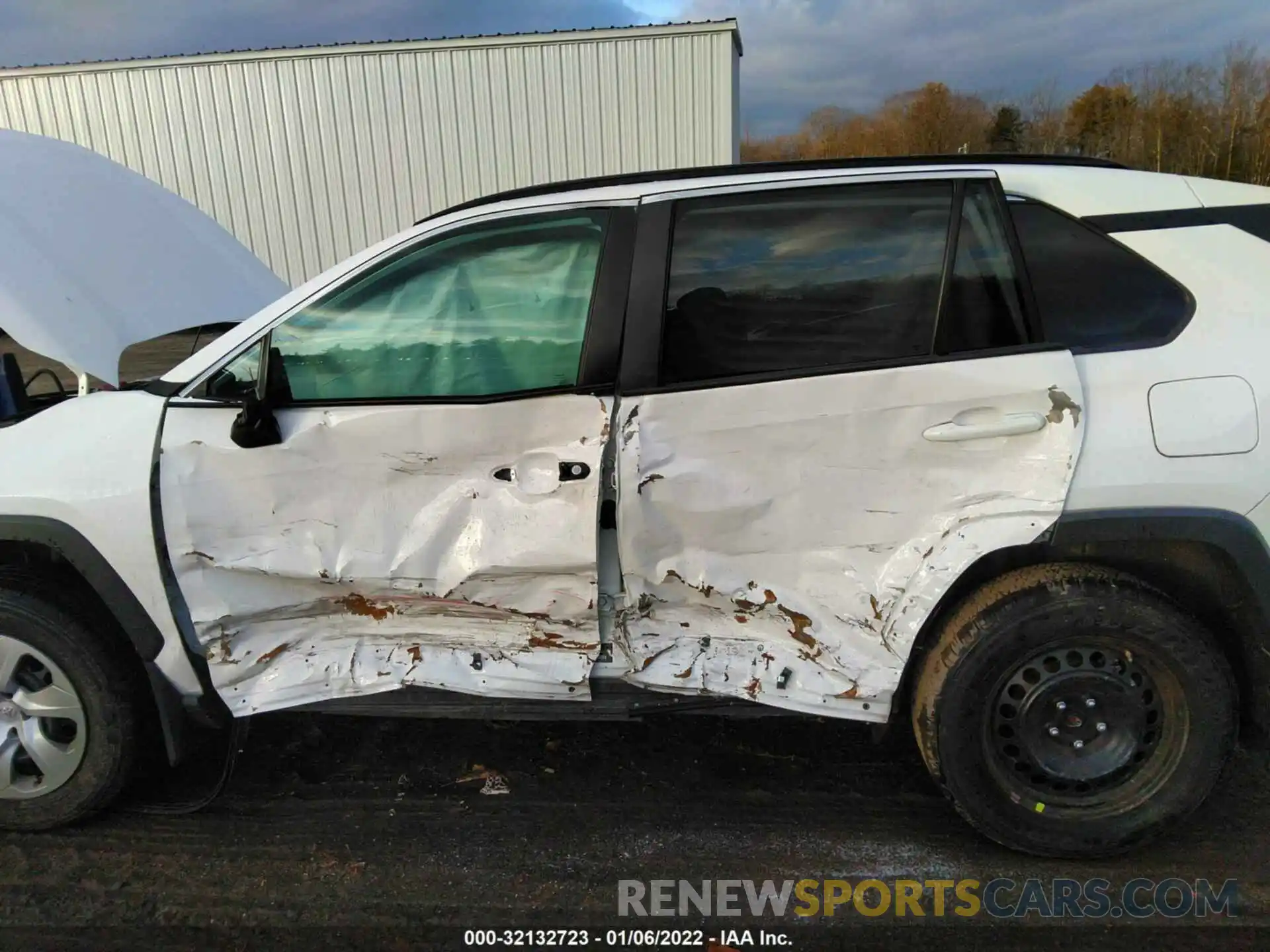 6 Photograph of a damaged car 2T3F1RFV2MC164058 TOYOTA RAV4 2021