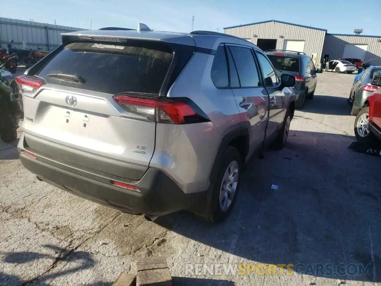 4 Photograph of a damaged car 2T3F1RFV2MC231936 TOYOTA RAV4 2021