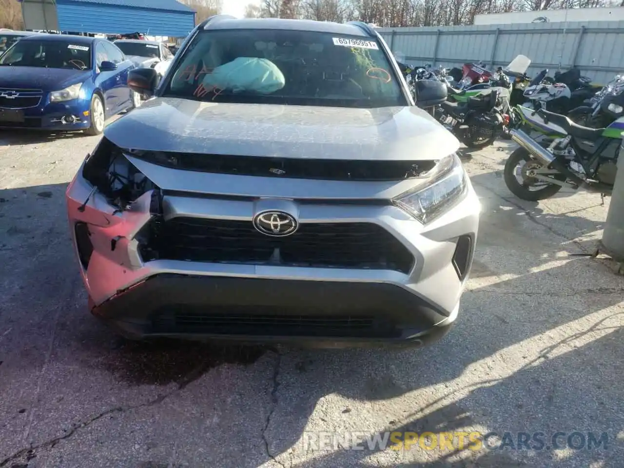 9 Photograph of a damaged car 2T3F1RFV2MC231936 TOYOTA RAV4 2021