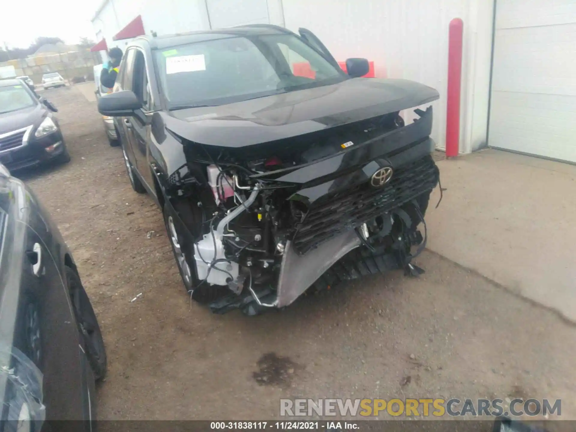 1 Photograph of a damaged car 2T3F1RFV2MC242161 TOYOTA RAV4 2021