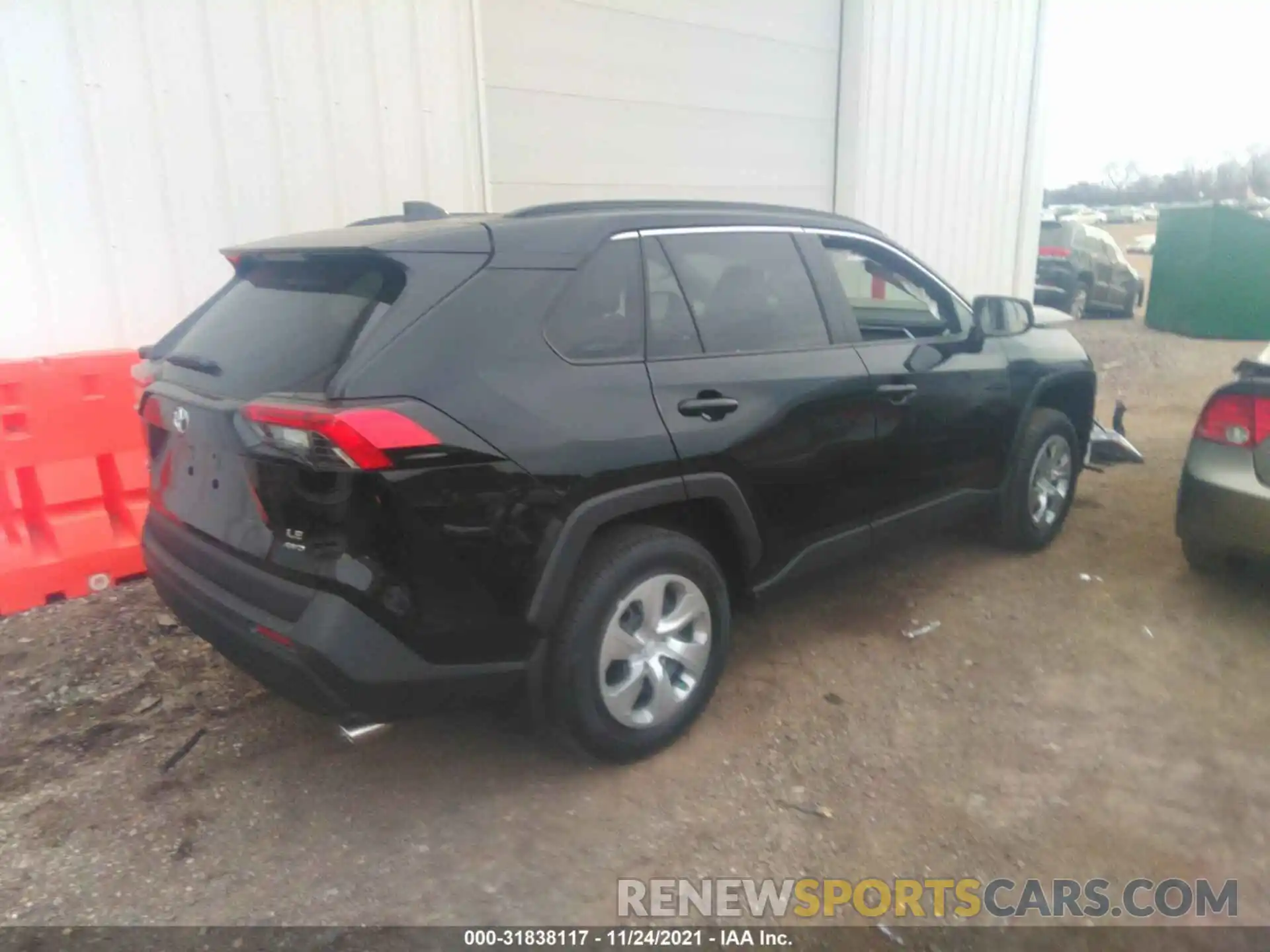 4 Photograph of a damaged car 2T3F1RFV2MC242161 TOYOTA RAV4 2021