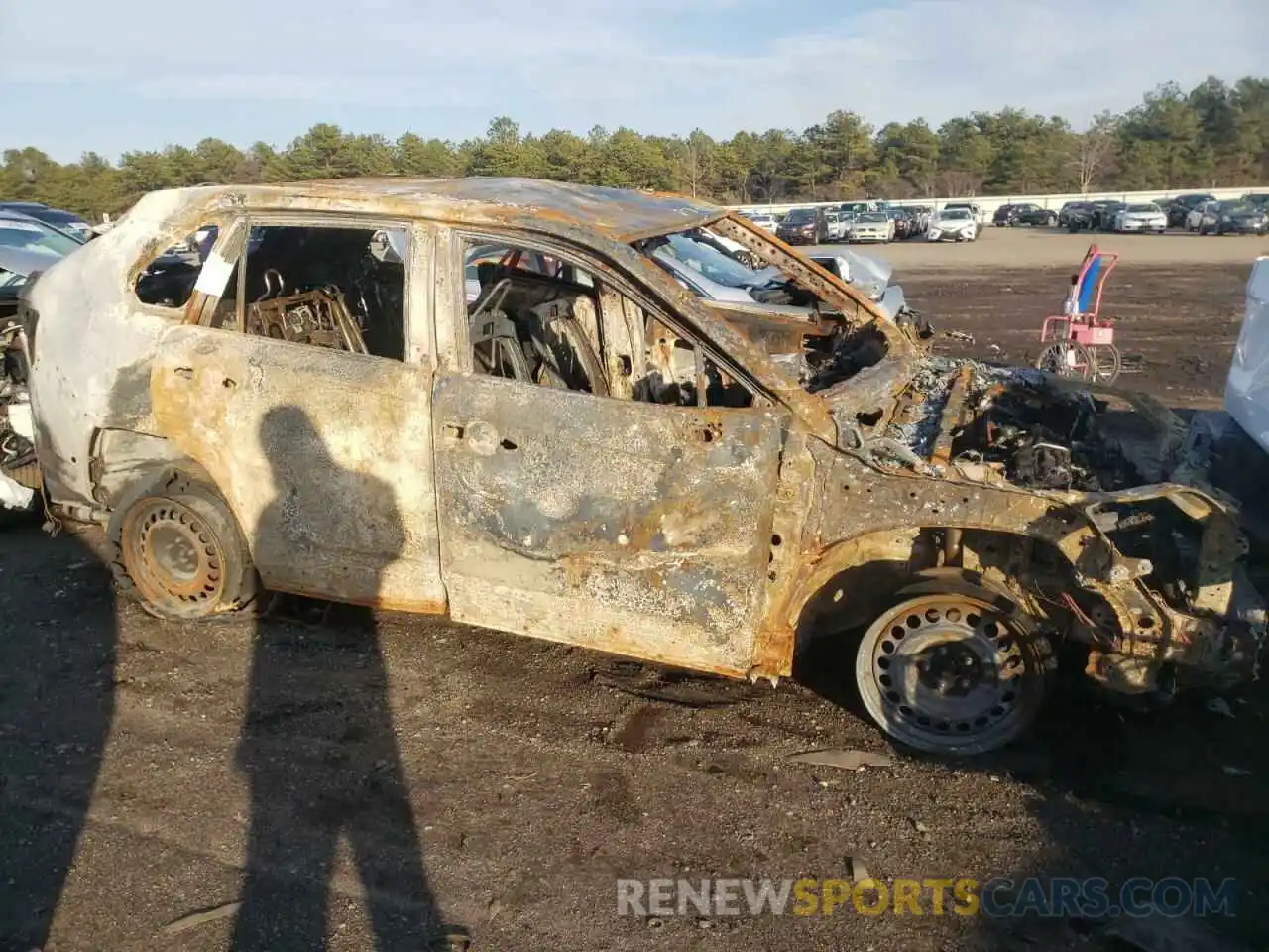 9 Photograph of a damaged car 2T3F1RFV2MC251197 TOYOTA RAV4 2021