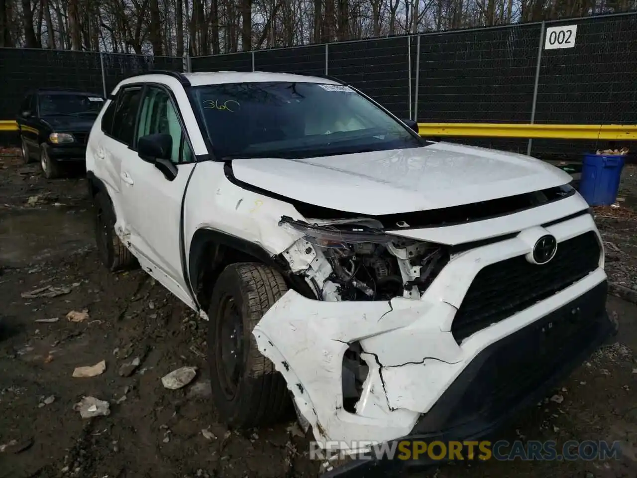 1 Photograph of a damaged car 2T3F1RFV2MW153088 TOYOTA RAV4 2021