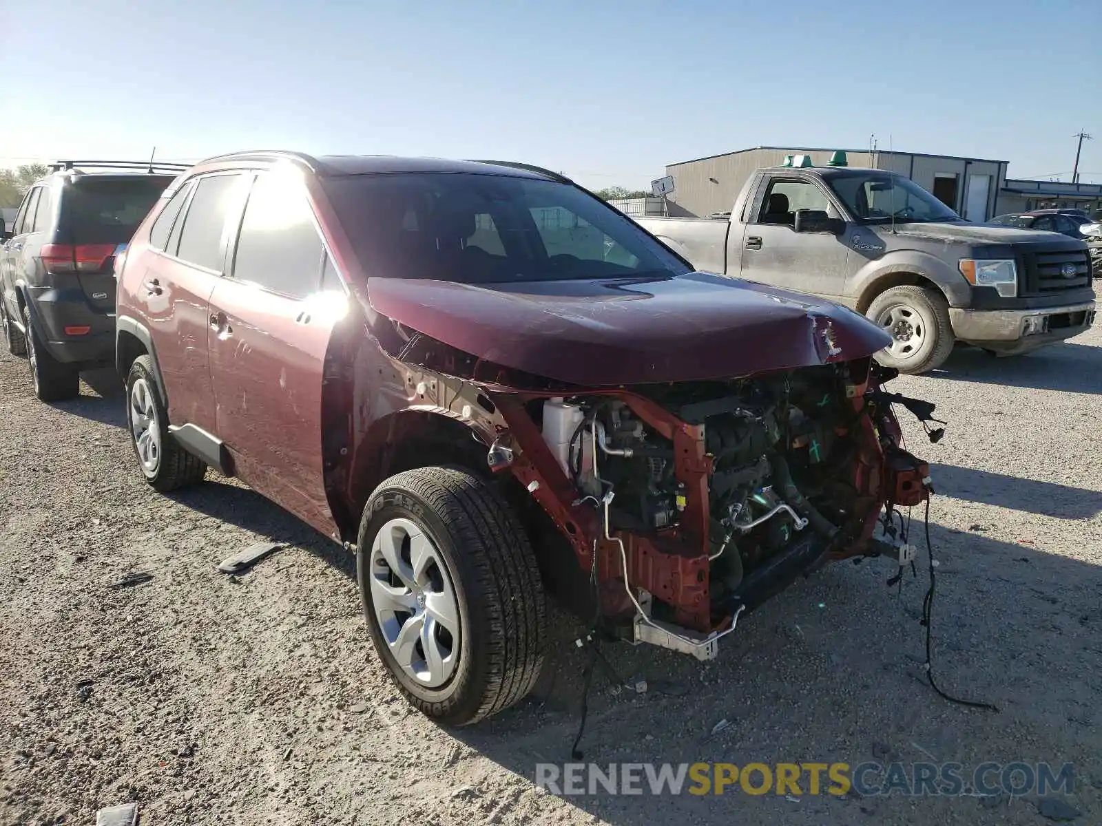 1 Photograph of a damaged car 2T3F1RFV2MW164334 TOYOTA RAV4 2021