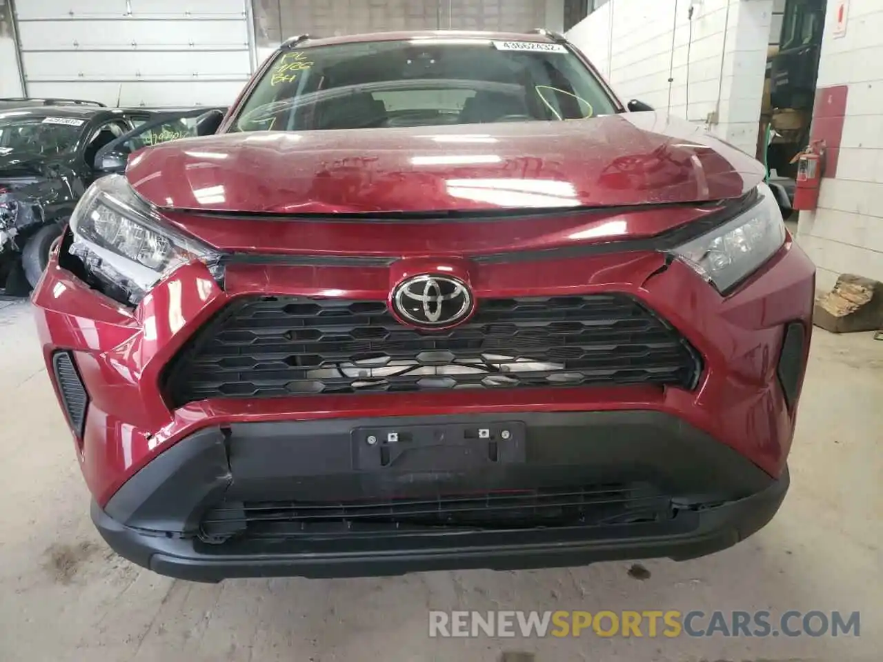 9 Photograph of a damaged car 2T3F1RFV2MW187564 TOYOTA RAV4 2021