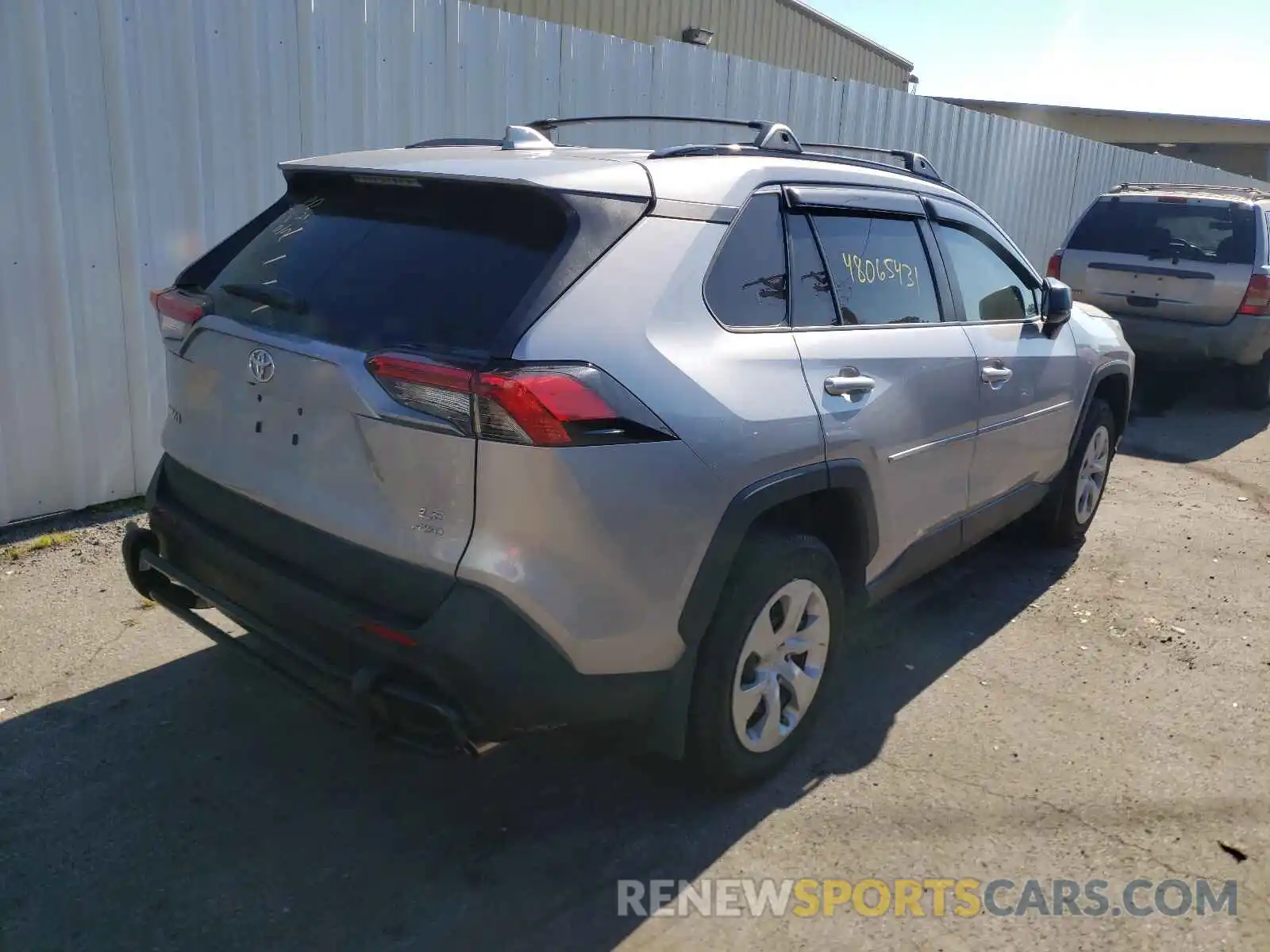 4 Photograph of a damaged car 2T3F1RFV3MC150525 TOYOTA RAV4 2021