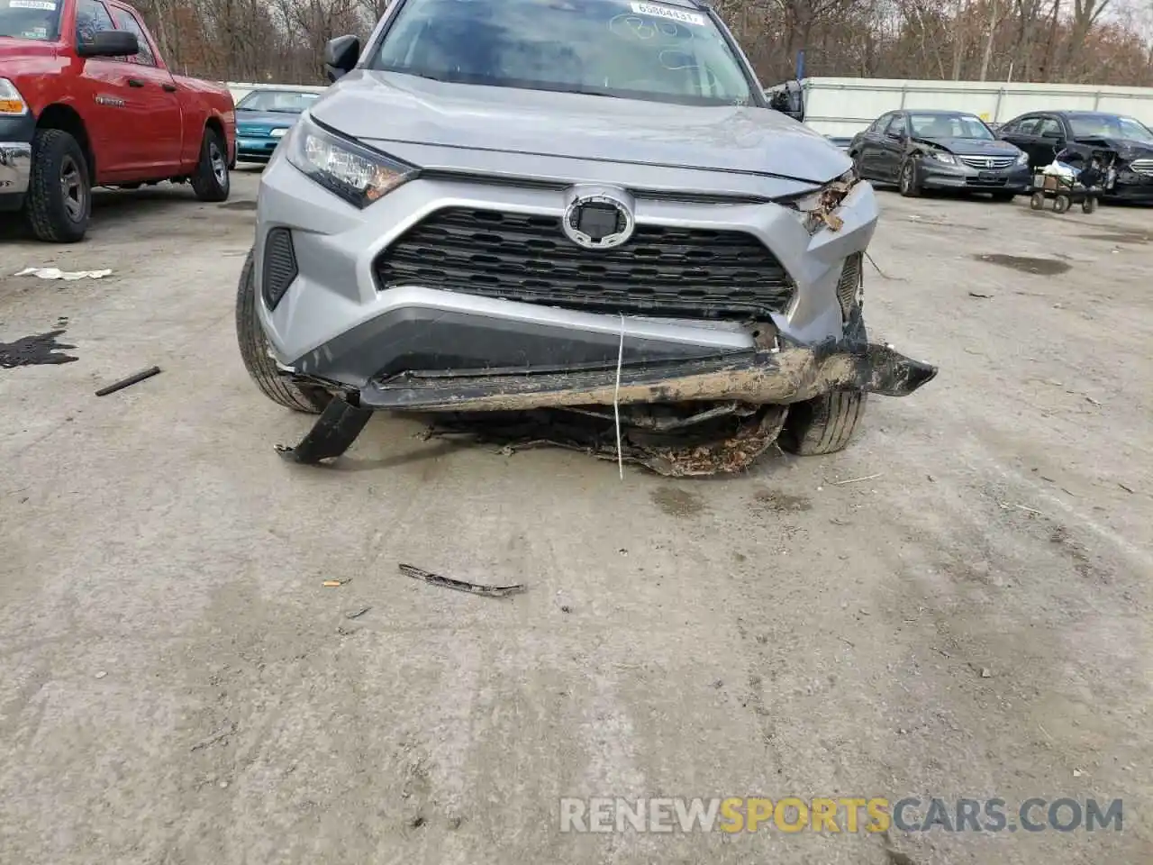 9 Photograph of a damaged car 2T3F1RFV3MC158804 TOYOTA RAV4 2021