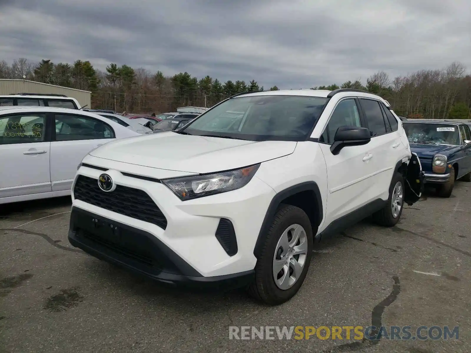 2 Photograph of a damaged car 2T3F1RFV3MC160438 TOYOTA RAV4 2021