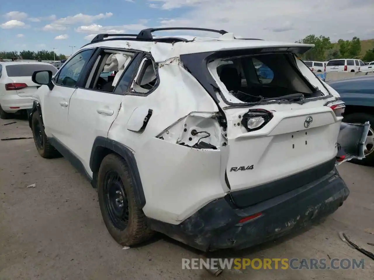 3 Photograph of a damaged car 2T3F1RFV3MC164800 TOYOTA RAV4 2021