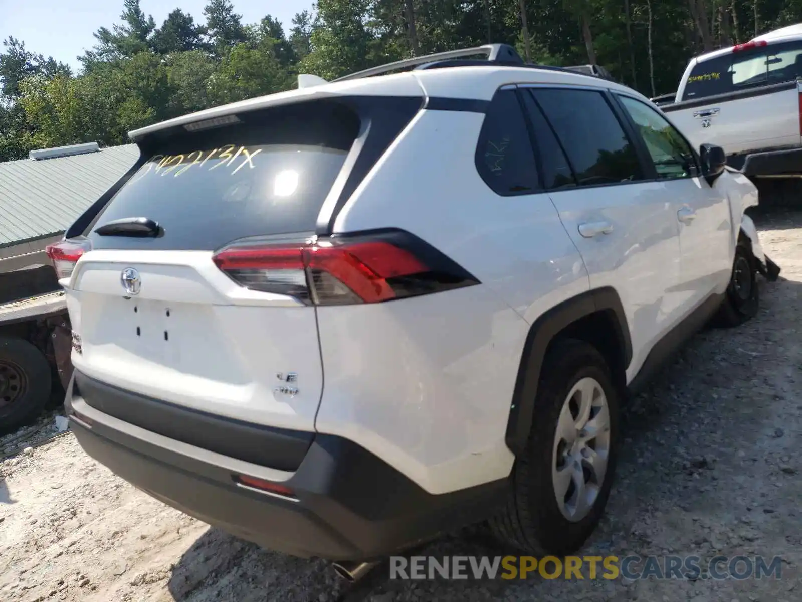 4 Photograph of a damaged car 2T3F1RFV3MC180480 TOYOTA RAV4 2021