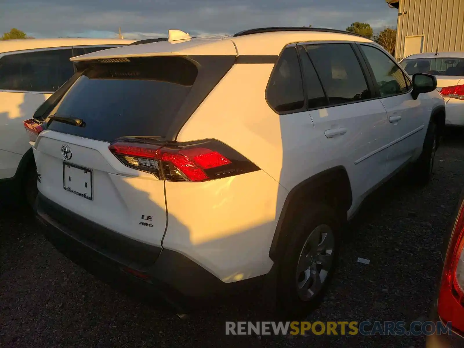 4 Photograph of a damaged car 2T3F1RFV3MC183072 TOYOTA RAV4 2021