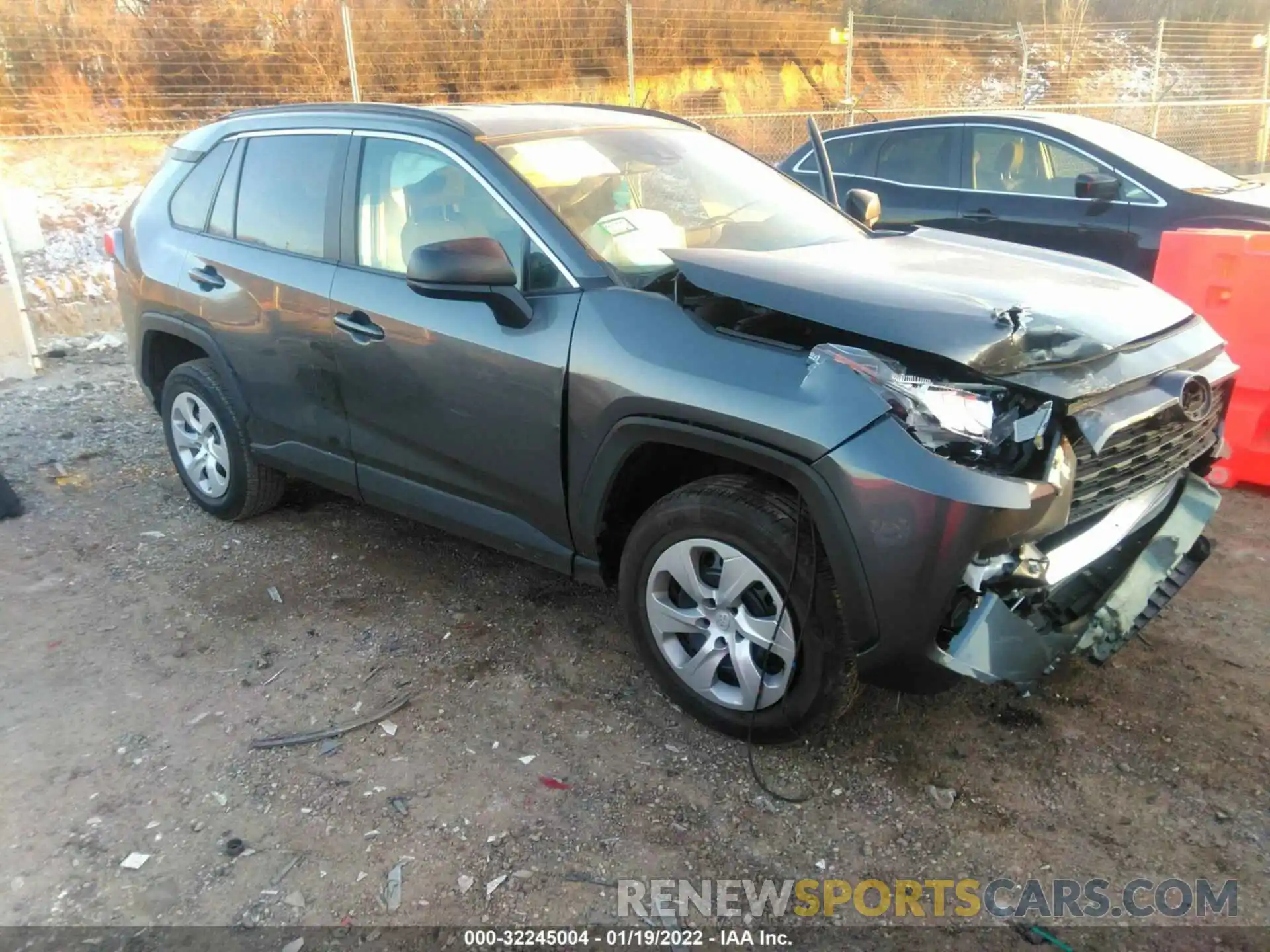 1 Photograph of a damaged car 2T3F1RFV3MC185534 TOYOTA RAV4 2021