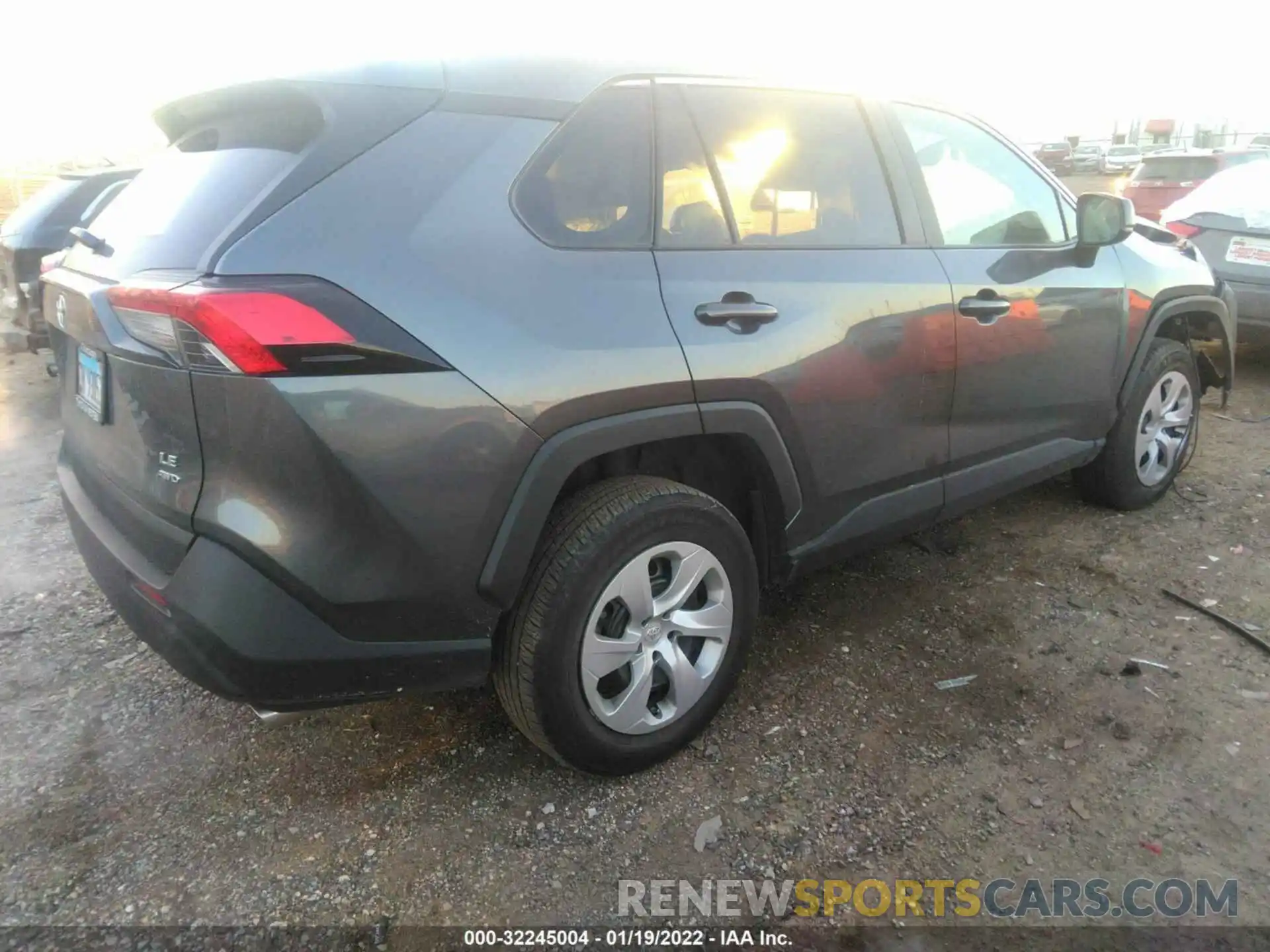 4 Photograph of a damaged car 2T3F1RFV3MC185534 TOYOTA RAV4 2021