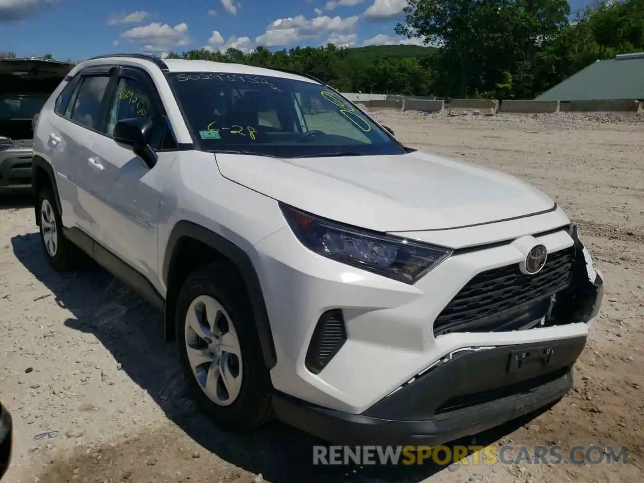 1 Photograph of a damaged car 2T3F1RFV3MC215406 TOYOTA RAV4 2021