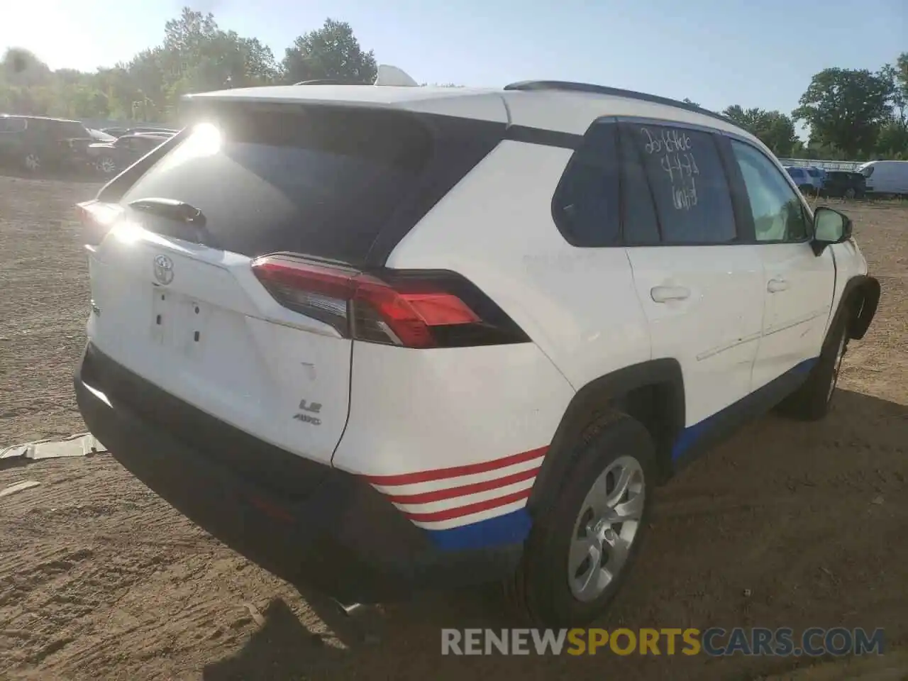 4 Photograph of a damaged car 2T3F1RFV3MC249992 TOYOTA RAV4 2021