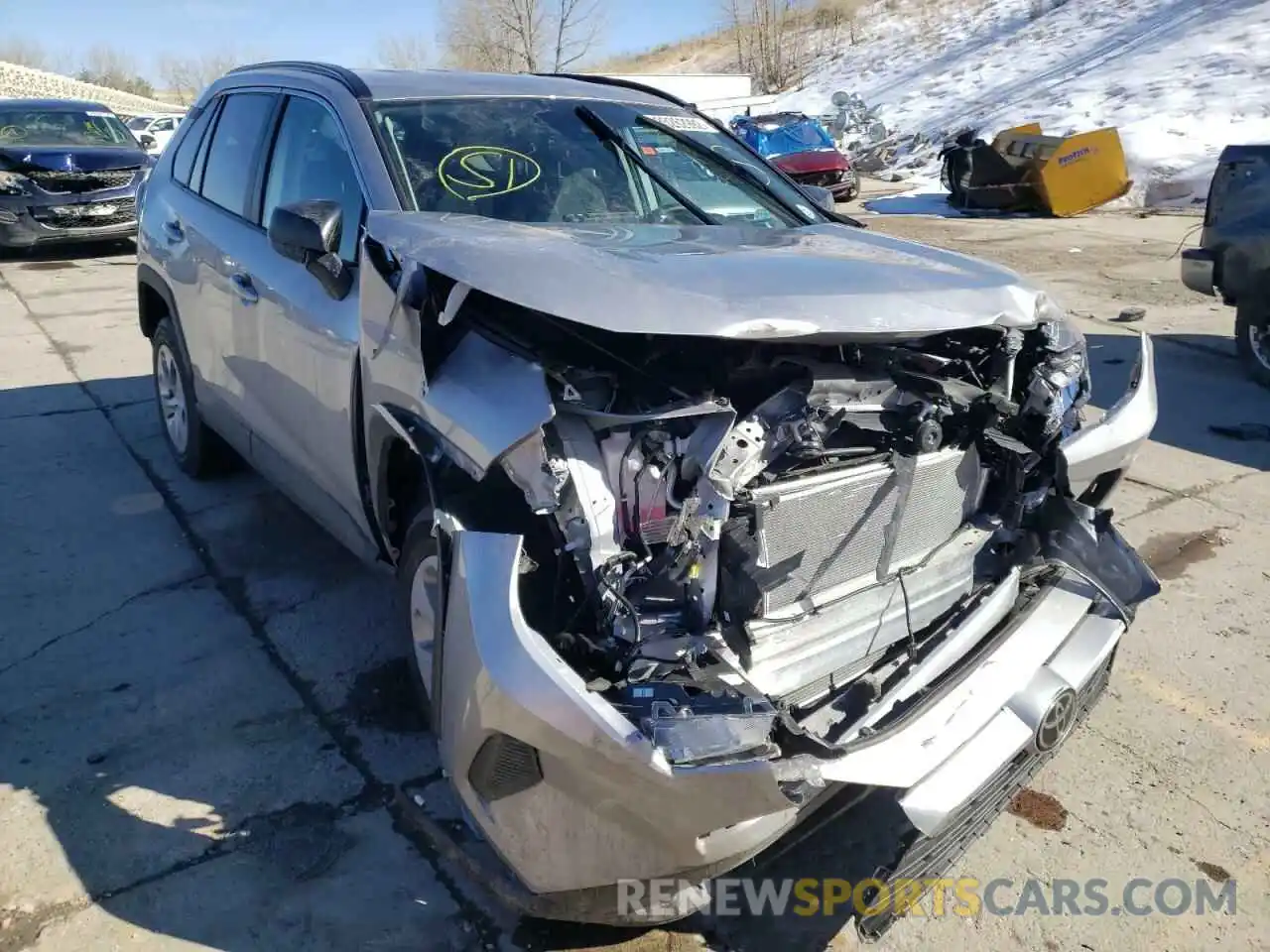 1 Photograph of a damaged car 2T3F1RFV3MC250026 TOYOTA RAV4 2021