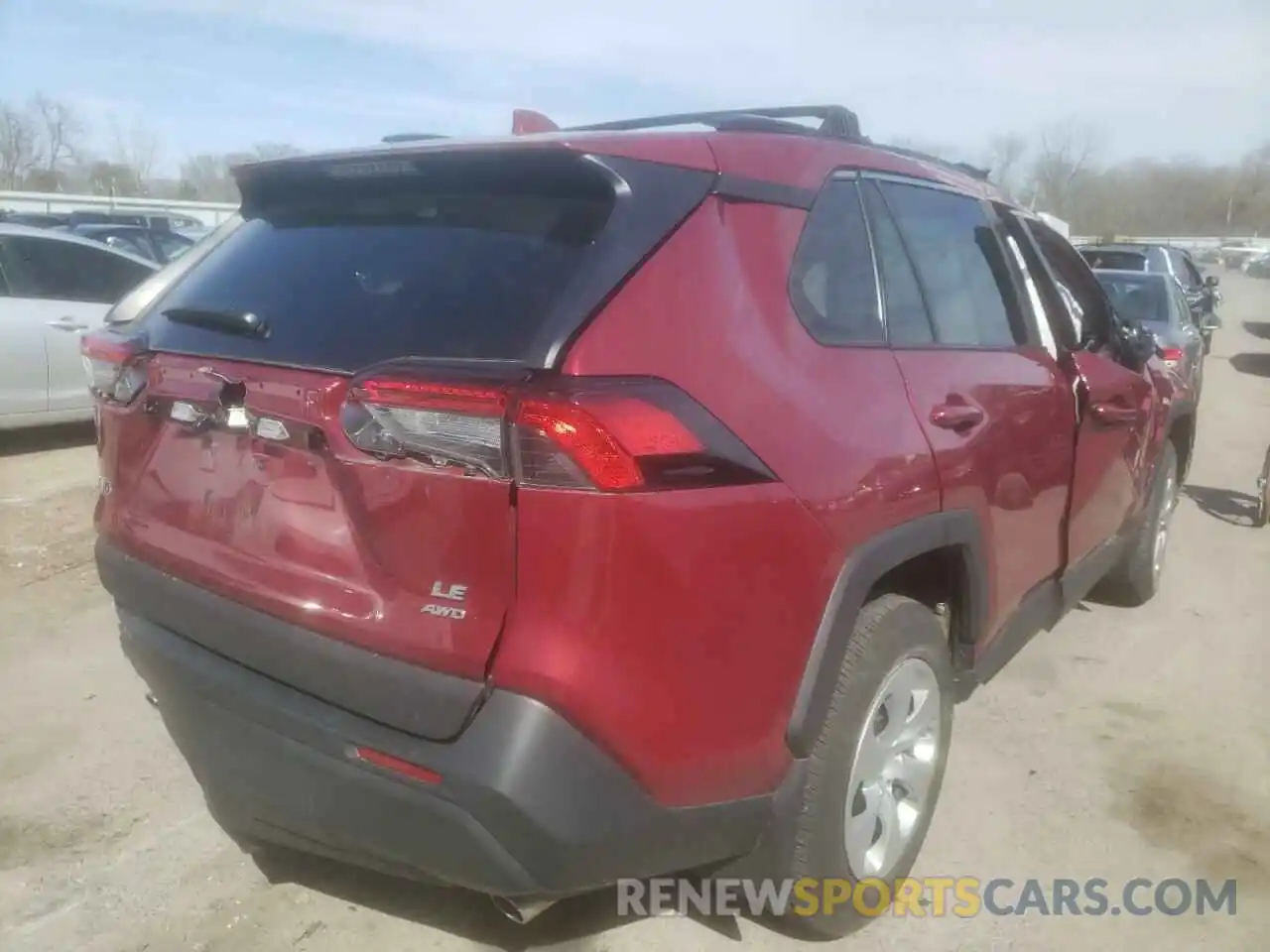 4 Photograph of a damaged car 2T3F1RFV3MW150068 TOYOTA RAV4 2021