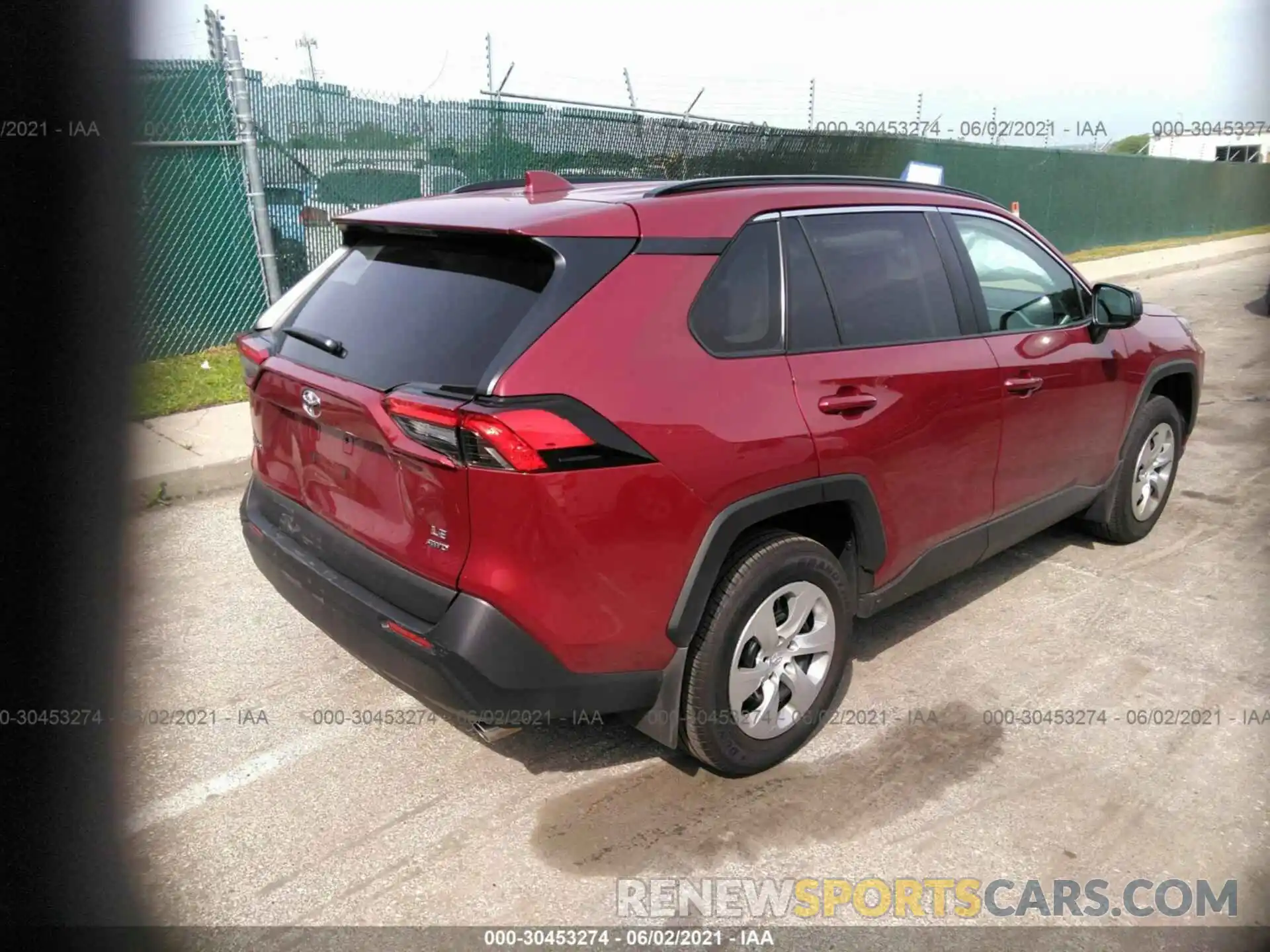 4 Photograph of a damaged car 2T3F1RFV3MW189081 TOYOTA RAV4 2021