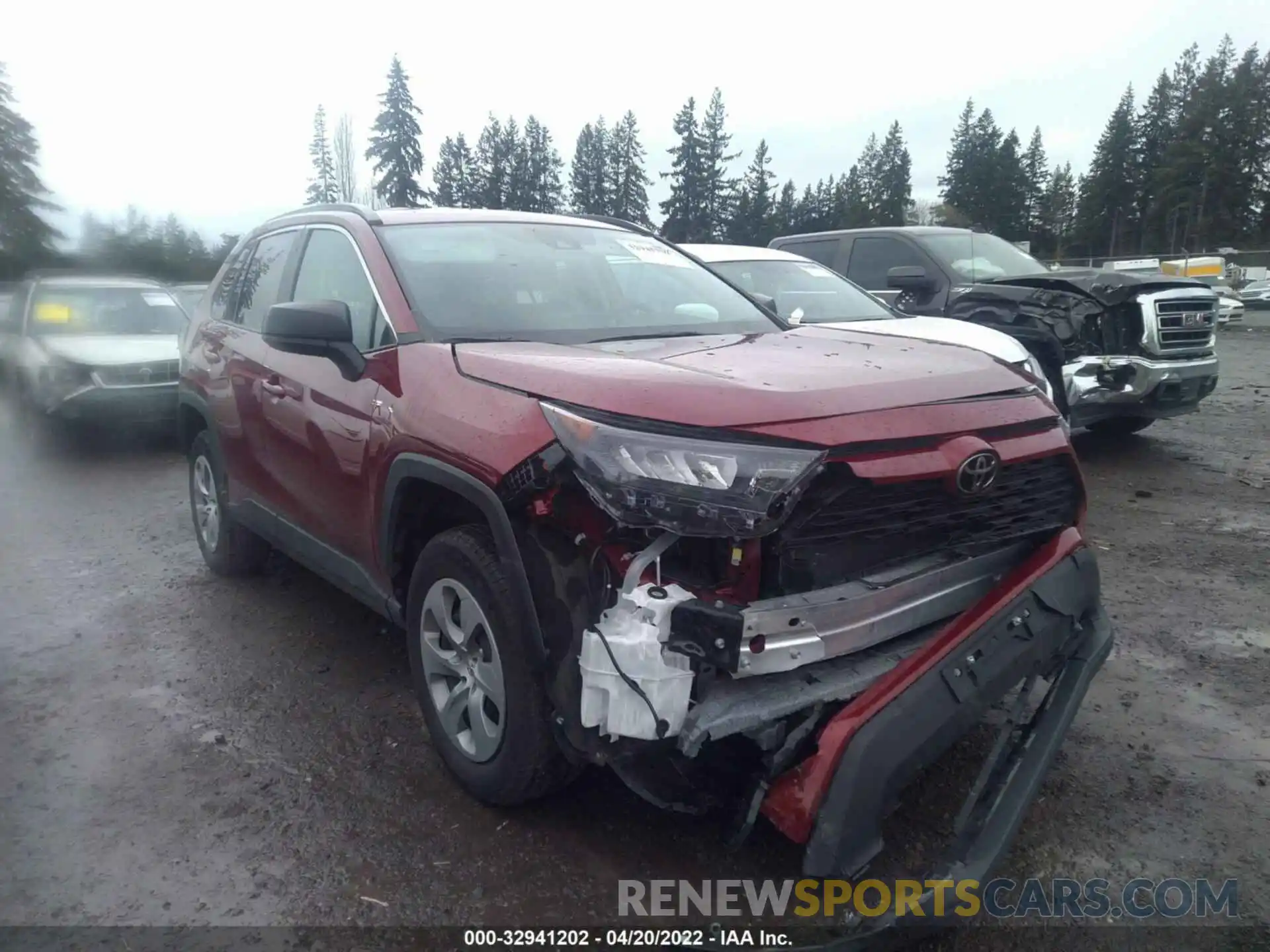 1 Photograph of a damaged car 2T3F1RFV3MW194104 TOYOTA RAV4 2021