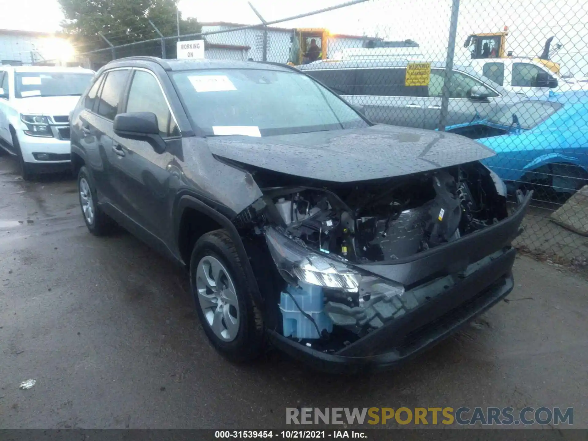 1 Photograph of a damaged car 2T3F1RFV3MW204548 TOYOTA RAV4 2021