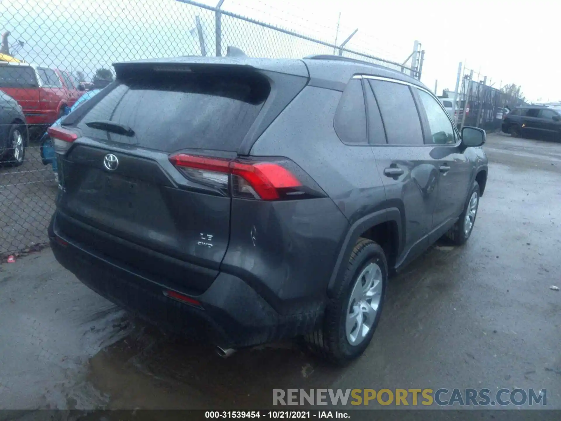 4 Photograph of a damaged car 2T3F1RFV3MW204548 TOYOTA RAV4 2021