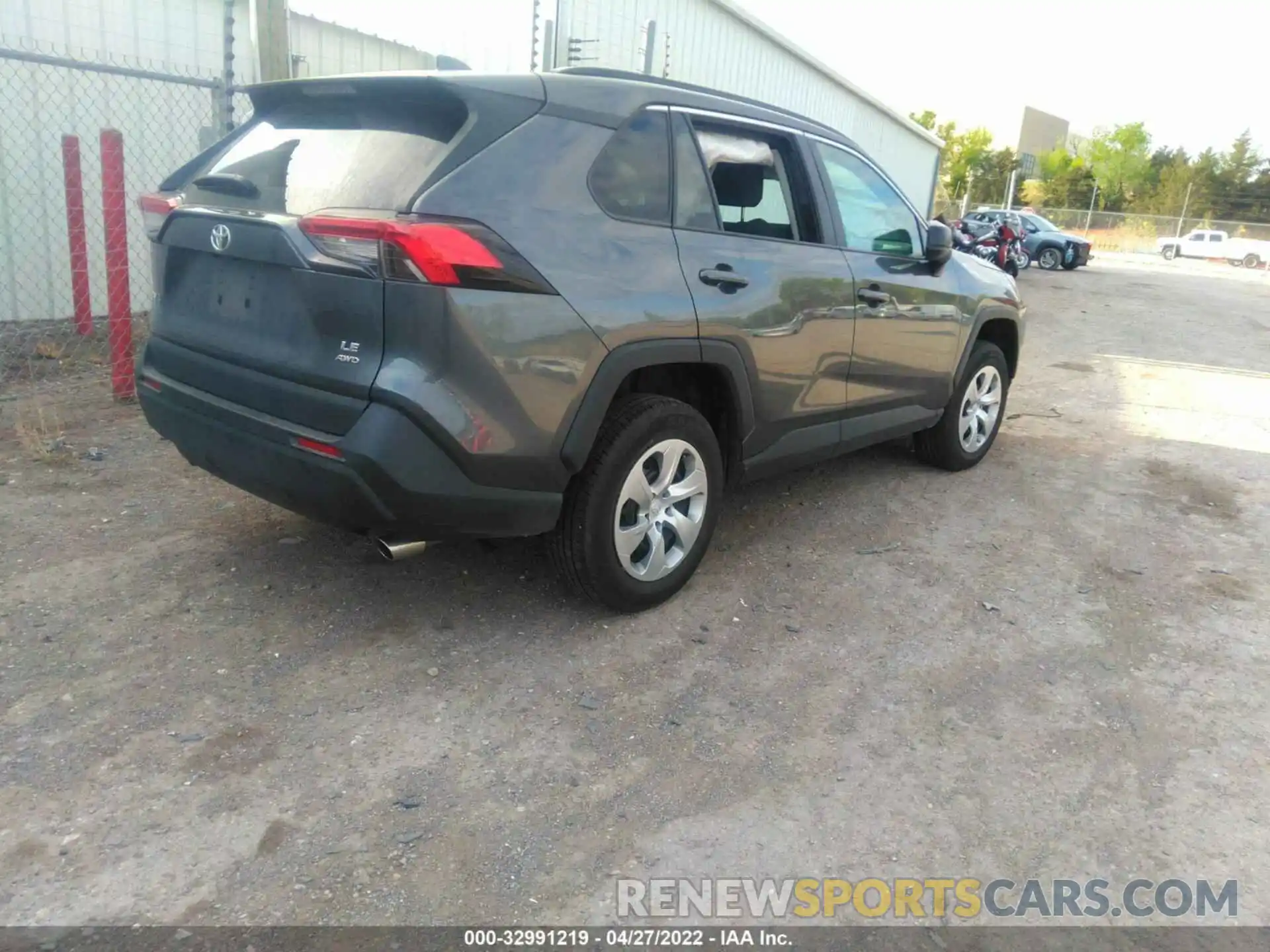 4 Photograph of a damaged car 2T3F1RFV3MW208339 TOYOTA RAV4 2021