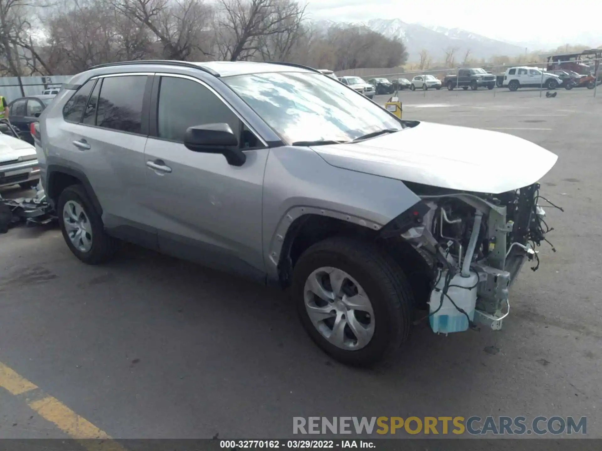 1 Photograph of a damaged car 2T3F1RFV3MW216845 TOYOTA RAV4 2021