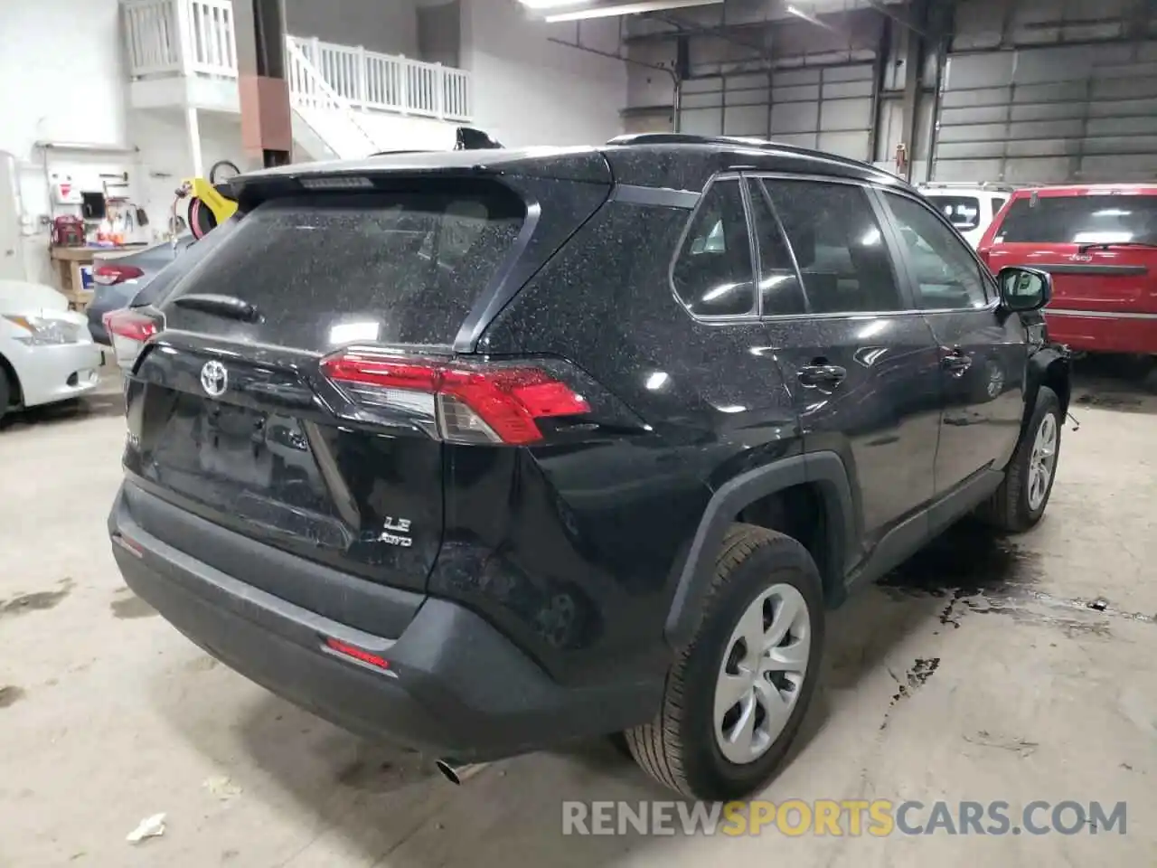 4 Photograph of a damaged car 2T3F1RFV4MC160965 TOYOTA RAV4 2021