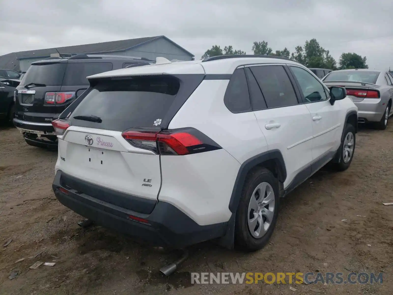 4 Photograph of a damaged car 2T3F1RFV4MC173490 TOYOTA RAV4 2021