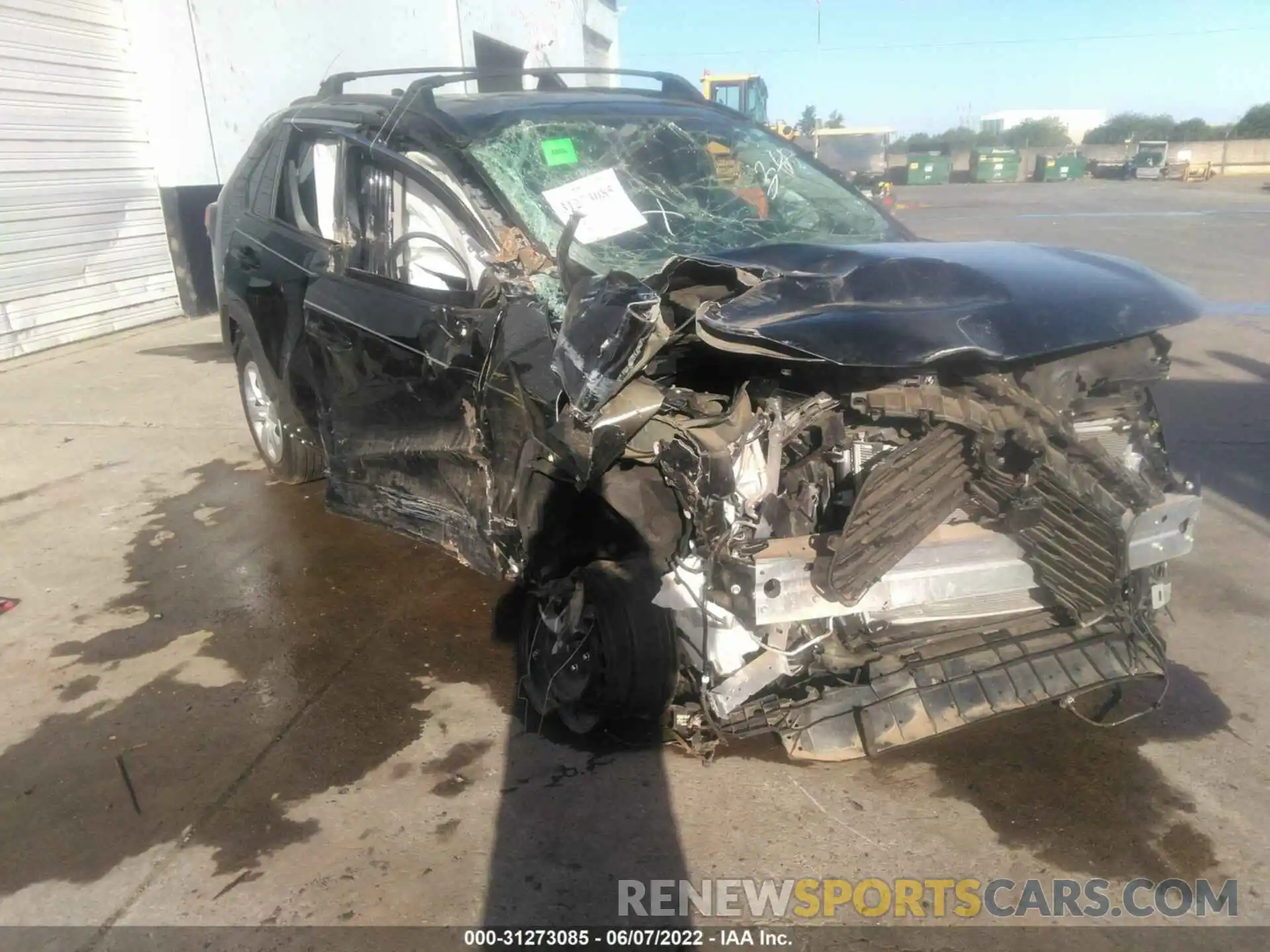 1 Photograph of a damaged car 2T3F1RFV4MC186885 TOYOTA RAV4 2021