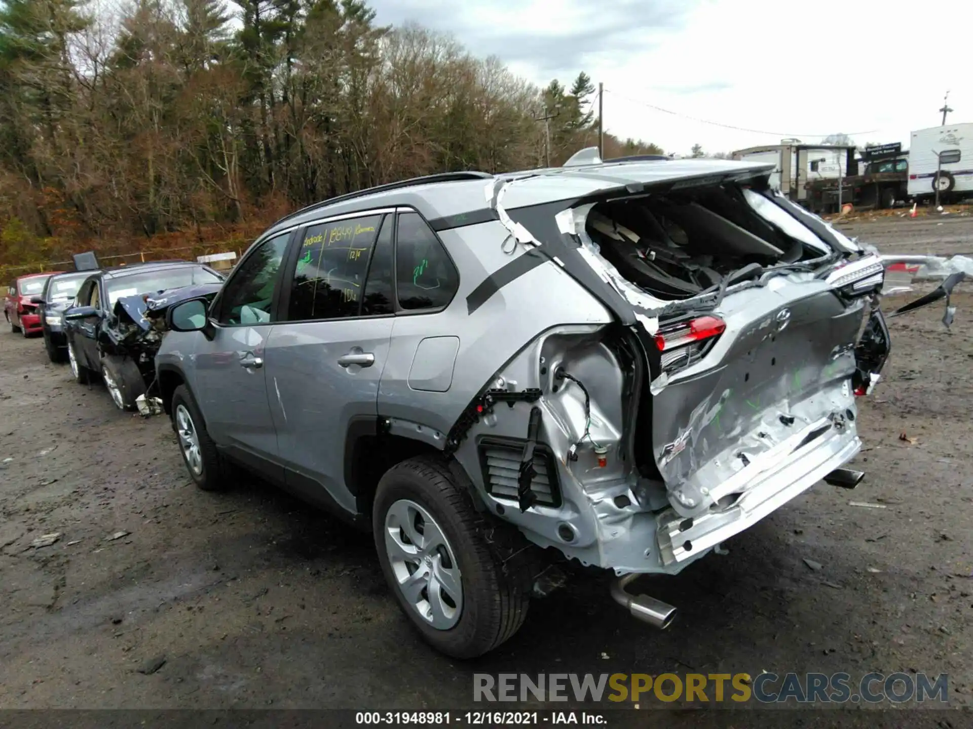 3 Photograph of a damaged car 2T3F1RFV4MC204639 TOYOTA RAV4 2021