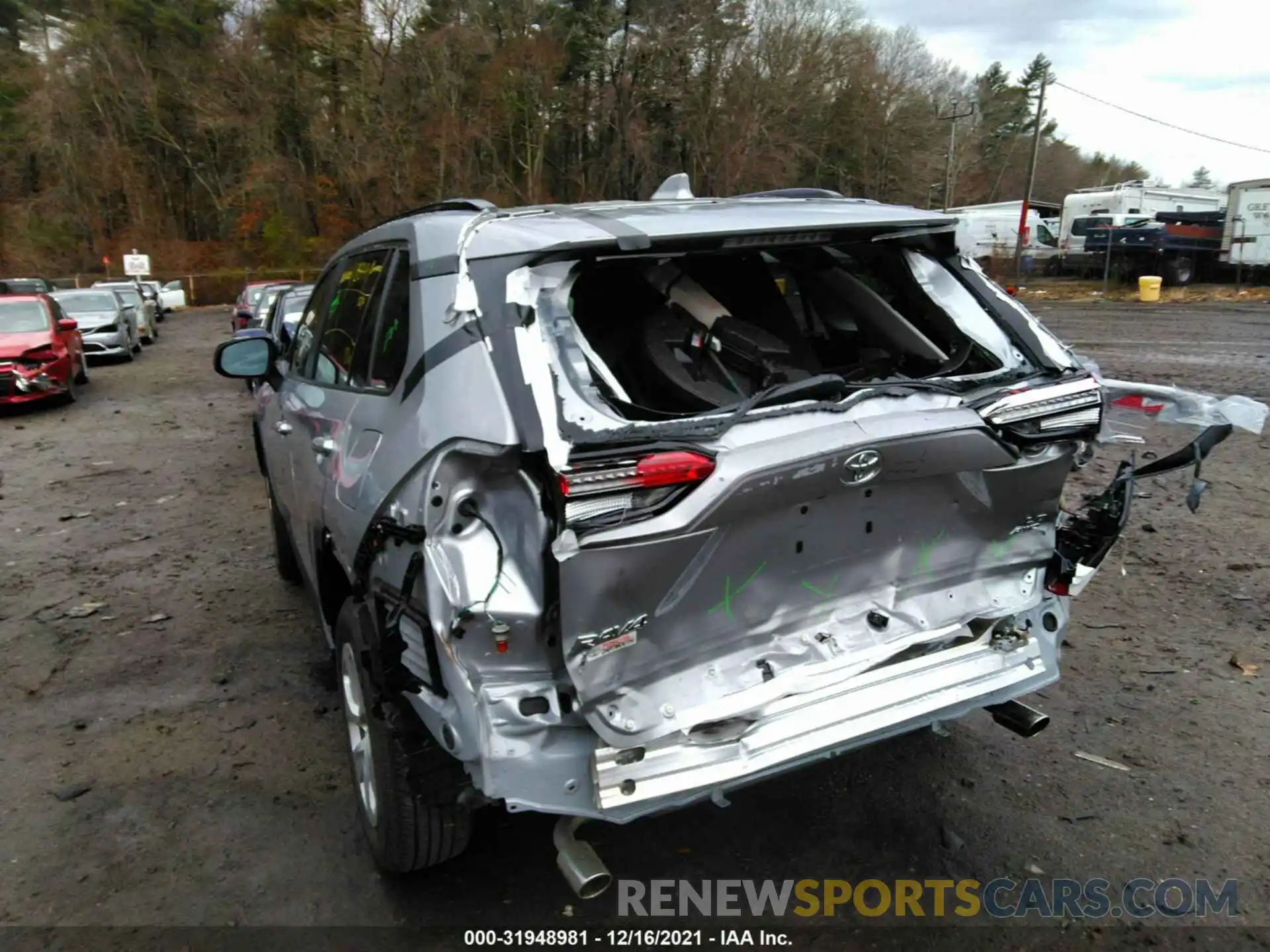 6 Photograph of a damaged car 2T3F1RFV4MC204639 TOYOTA RAV4 2021