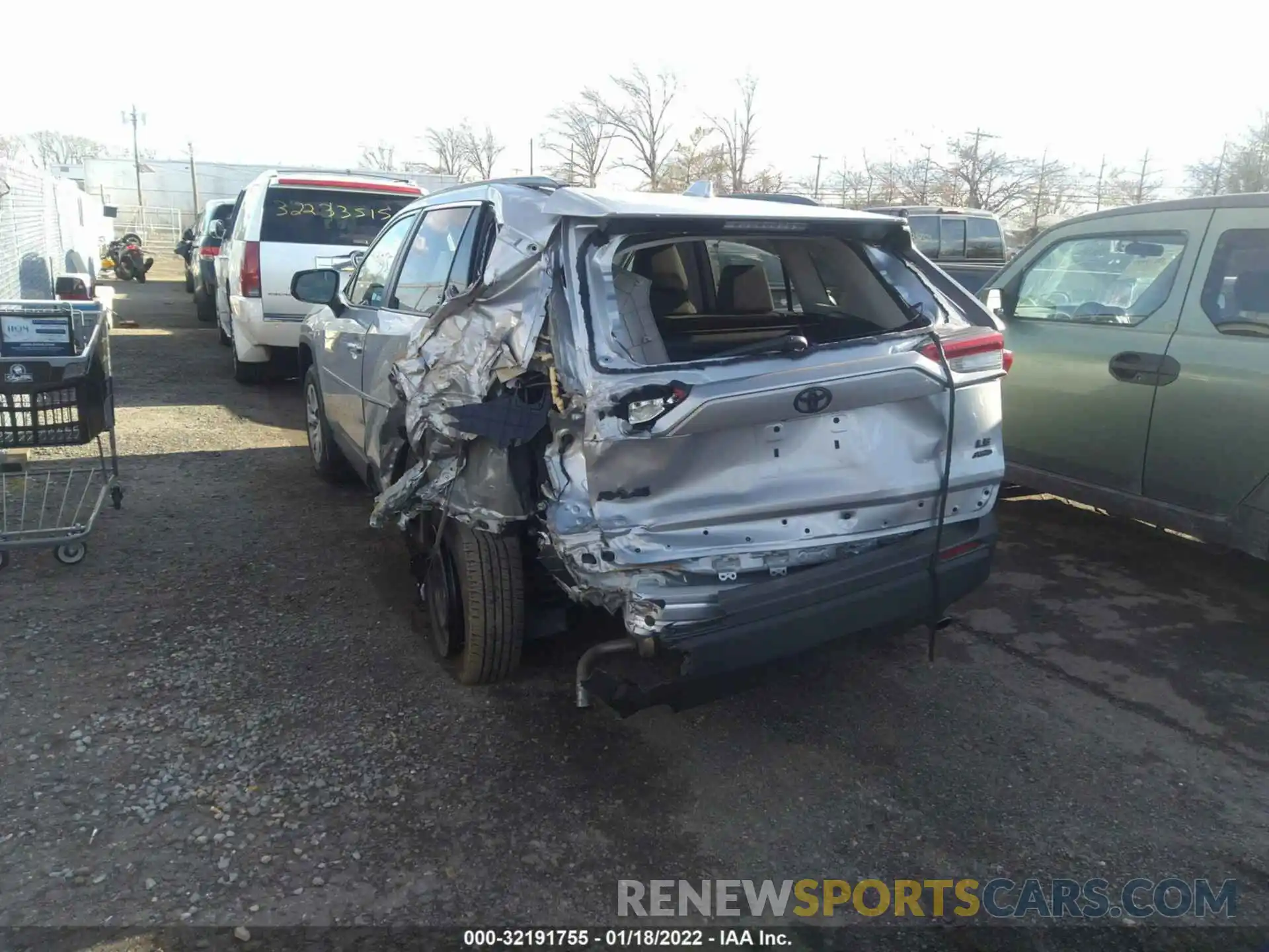 3 Photograph of a damaged car 2T3F1RFV4MC211591 TOYOTA RAV4 2021